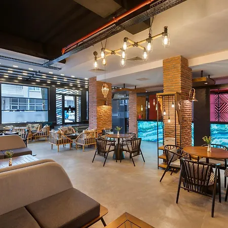 Afflon Loft Hotel 3*